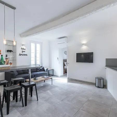 Appartement 2 Pieces Balcon 4 Pers Meynadier Palais 1 Minute By Olam *